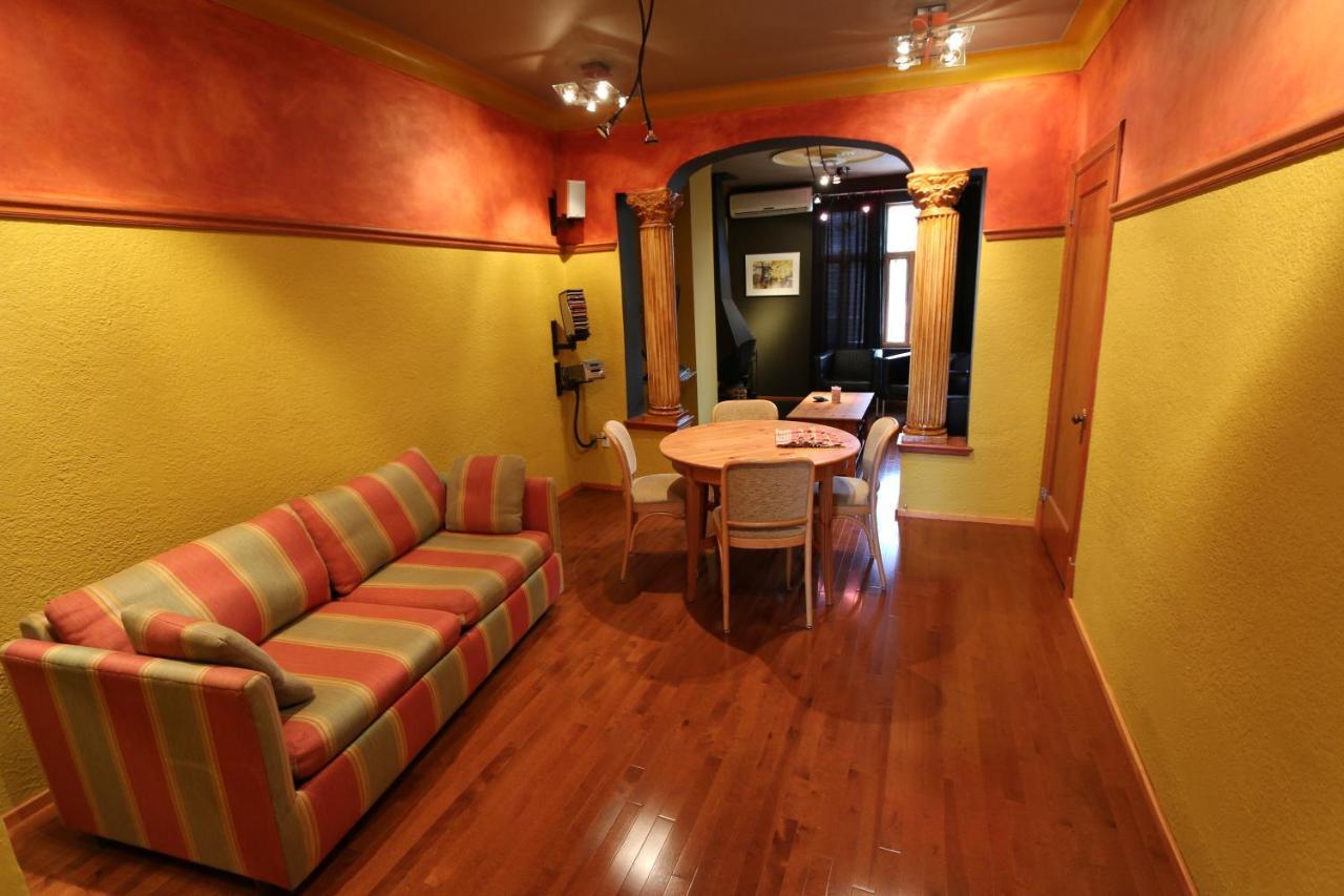 A La Carte Bed & Breakfast Montréal Extérieur photo